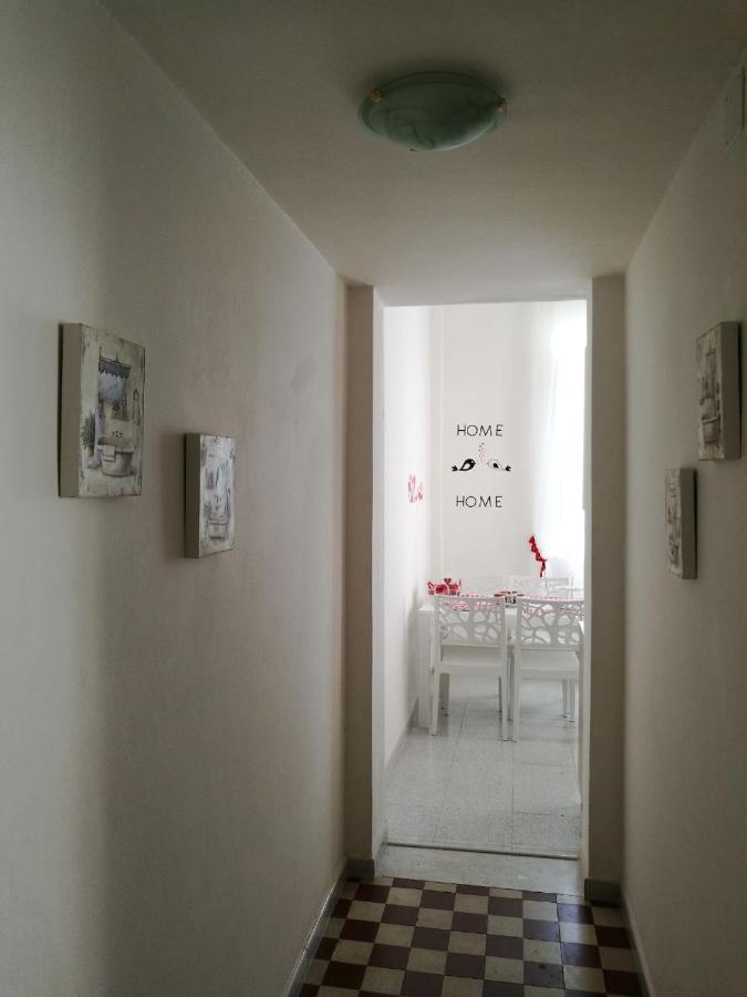 Appartamento Cuore Al Centro Di Taranto Exterior foto